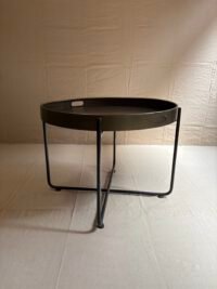 Table basse pliable de ferronnerie marocaine - Vue de face
