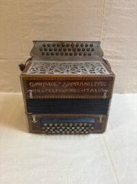 Accordéon diatonique Paolo Soprani 1943 - Vue de face