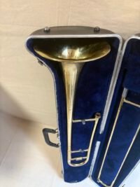 Trombone ténor en Sib - Vue du côté gauche