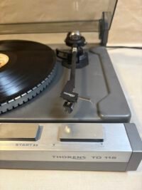 Lecteur vinyle Thorens TD 115 - Vue des détails
