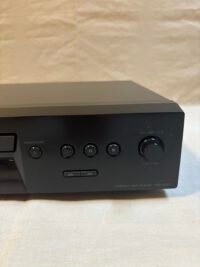Lecteur CD Sony Player CDP-XE370 - Vue du côté droit