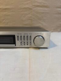 Amplificateur TEAC A-50 DC - Vue côté droit
