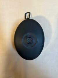 L'étui du casque audio Beats by Dr Dre - Vue de profil
