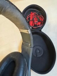 Taille du casque audio Beats by Dr Dre - Vue de proche